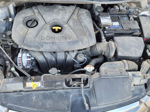 Used 2016 Hyundai Elantra SE image 34