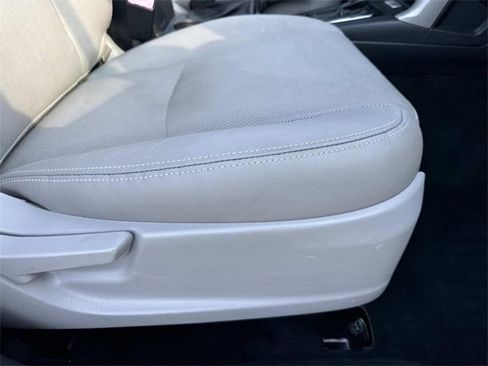 Used 2015 Subaru Forester 2.5i Touring w/ Eyesight & Navigation System image 11