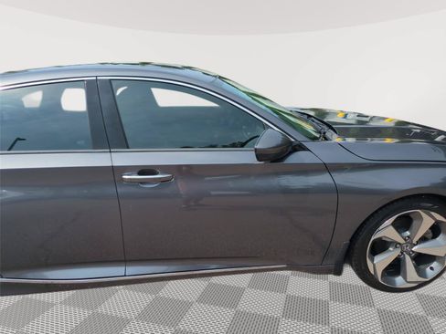 Used 2020 Honda Accord Touring image 34