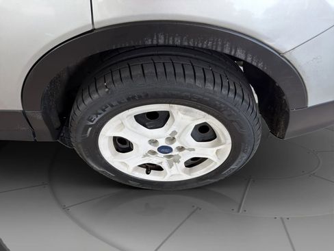 Used 2017 Ford Escape S image 22