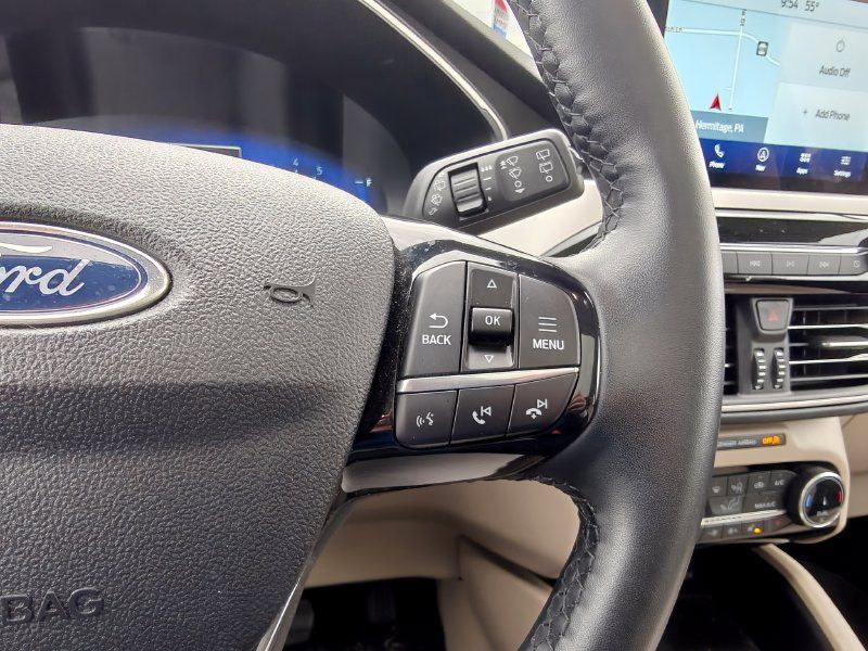 Used 2022 Ford Escape SEL w/ Technology Package AWD/4WD image 12