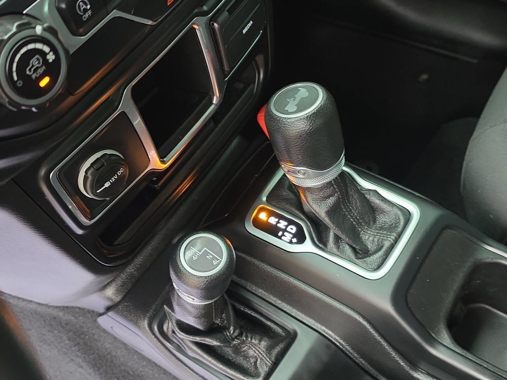 Used 2020 Jeep Wrangler Unlimited Sport AWD/4WD image 22