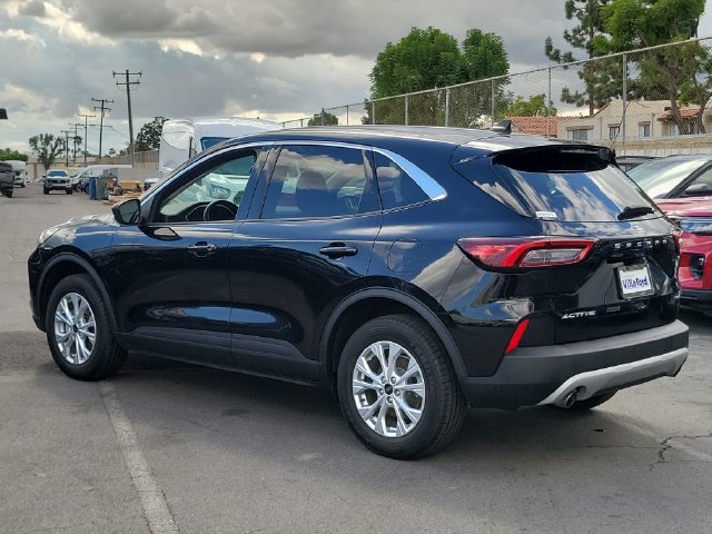 Certified 2024 Ford Escape Active AWD/4WD image 3
