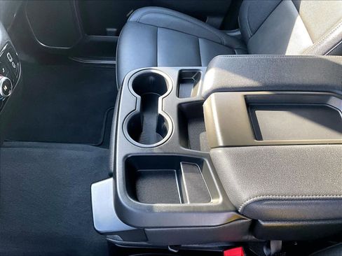 Used 2026 GMC Sierra 1500 SLT image 19