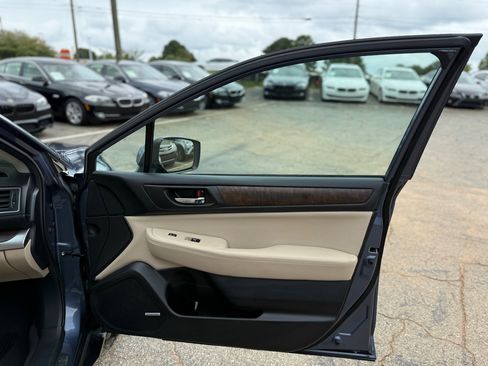 Used 2016 Subaru Outback 2.5i Limited w/ Popular Package #4 image 43