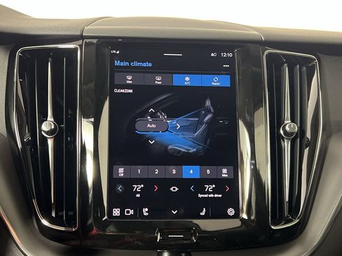 Certified 2025 Volvo XC60 B5 Core w/ Climate Package image 19