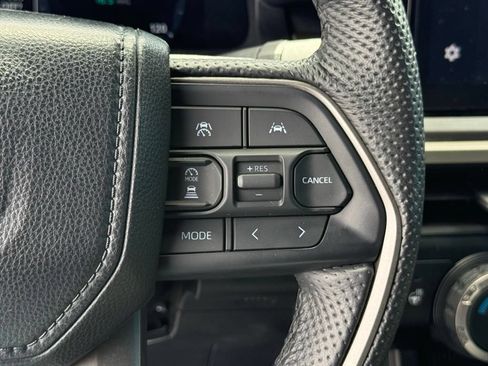 Certified 2024 Toyota Tacoma TRD Off-Road w/ TRD Off Road Upgrade Package AWD/4WD image 23