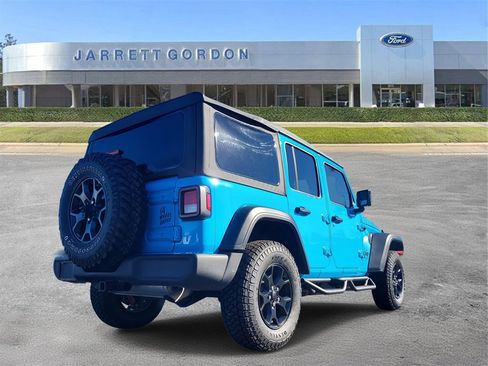 Used 2021 Jeep Wrangler Unlimited Willys image 4