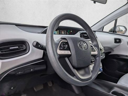 Used 2016 Toyota Prius Two image 6