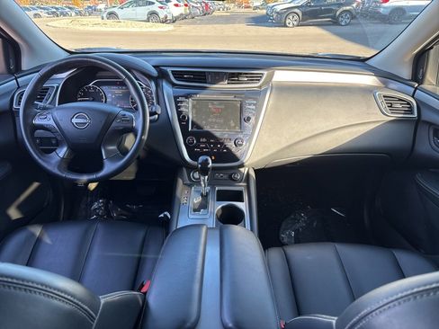 Used 2024 Nissan Murano SV image 13
