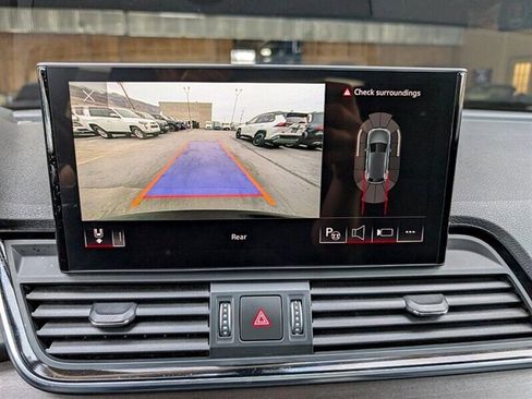 Used 2023 Audi Q5 Prestige w/ Prestige Package image 24