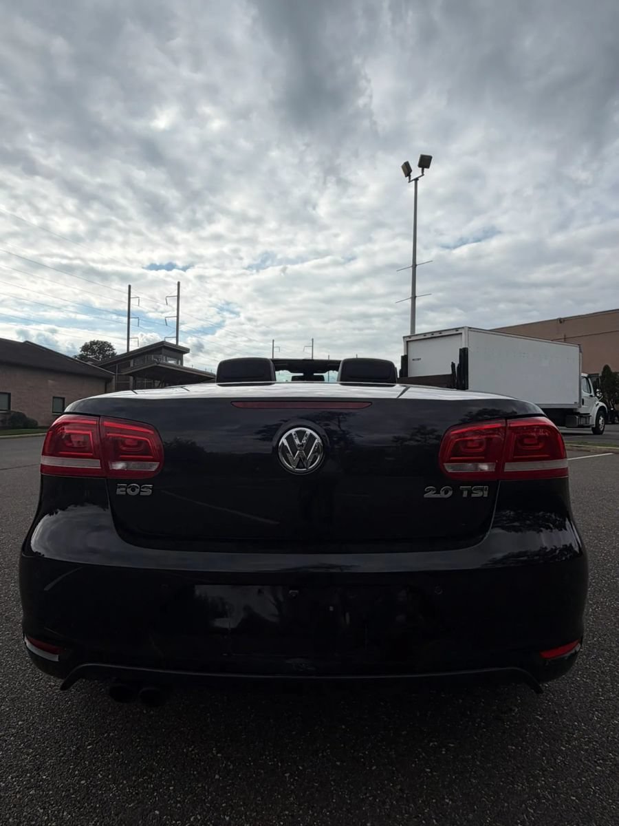 Used 2013 Volkswagen Eos Lux FWD image 14