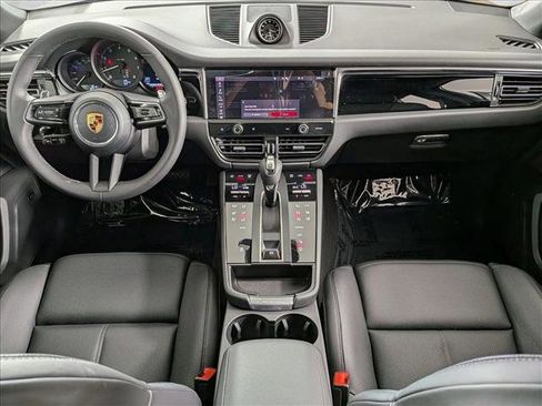 New 2026 Porsche Macan image 21