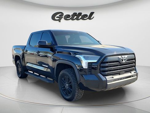 Used 2023 Toyota Tundra SR5 w/ SR5 Premium Package AWD/4WD image 4
