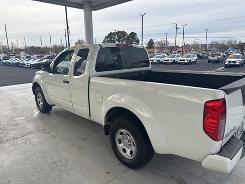 Used 2019 Nissan Frontier S image 6