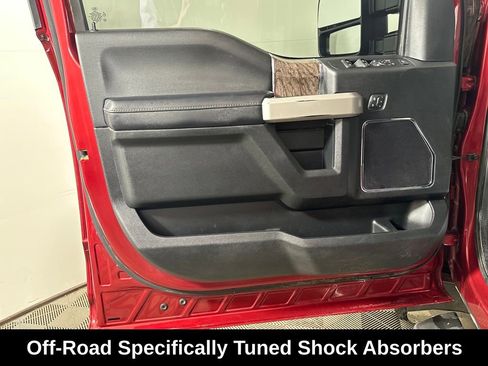 Used 2019 Ford F250 Lariat w/ Chrome Package image 15