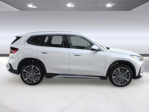 Used 2025 BMW X1 xDrive28i w/ Convenience Package image 8