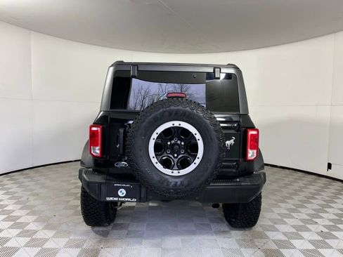 Used 2023 Ford Bronco Black Diamond w/ Sasquatch Package image 6