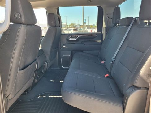 Used 2024 Chevrolet Silverado 2500 LT w/ Z71 Off-Road Package image 18