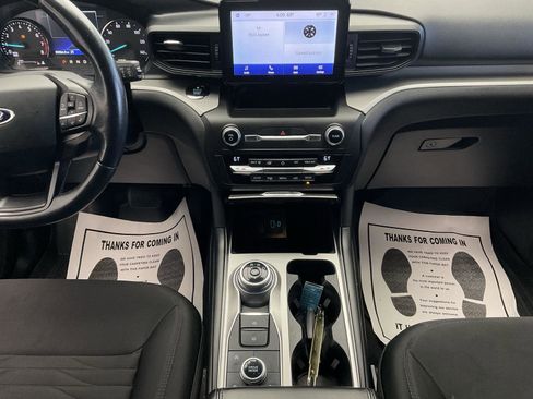 Used 2020 Ford Explorer XLT image 20