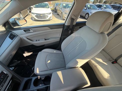 Used 2015 Hyundai Sonata SE w/ Option Group 09 image 7
