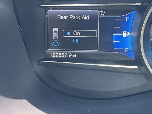 Used 2017 Ford Explorer XLT w/ Equipment Group 201A FWD image 24