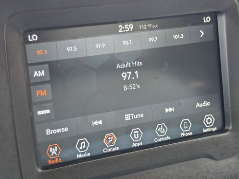 Used 2019 Jeep Renegade Limited AWD/4WD image 21