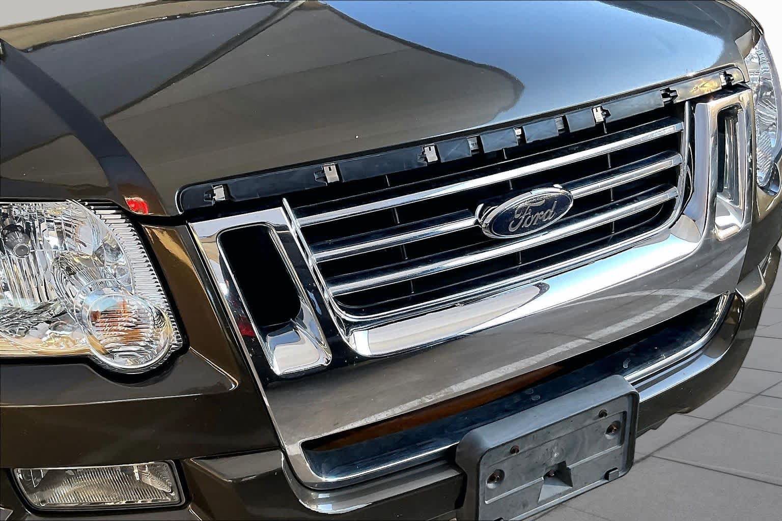 Used 2008 Ford Explorer XLT RWD image 28