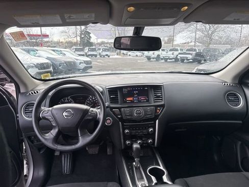 Used 2020 Nissan Pathfinder SV w/ Cargo Package image 20