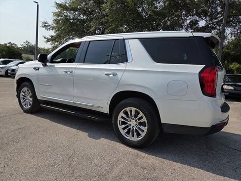 Used 2022 GMC Yukon SLT w/ SLT Premium Package AWD/4WD image 5
