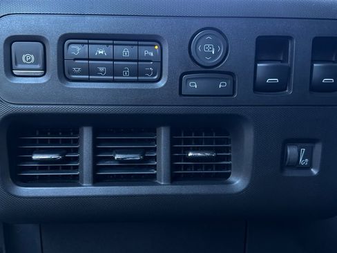 Used 2023 Chevrolet Brightdrop 600 w/ Active Safety Package 2 image 30