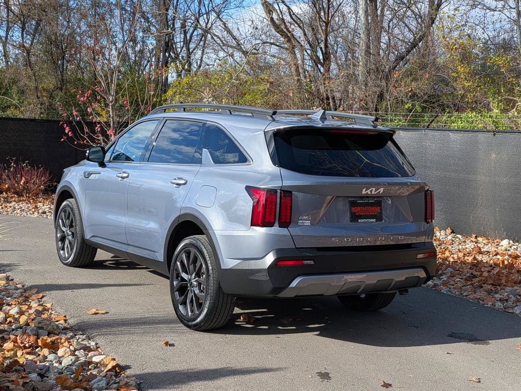 Used 2022 Kia Sorento X-Line EX AWD/4WD image 3
