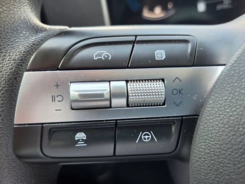 Used 2025 Hyundai Tucson SEL FWD image 39