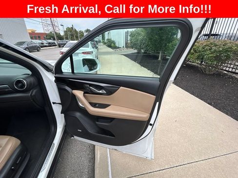 Used 2019 Chevrolet Blazer Premier w/ Sun and Wheels Package FWD image 15