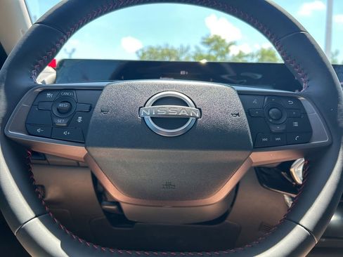 New 2026 Nissan Sentra SR w/ Floor Mat Package FWD image 22
