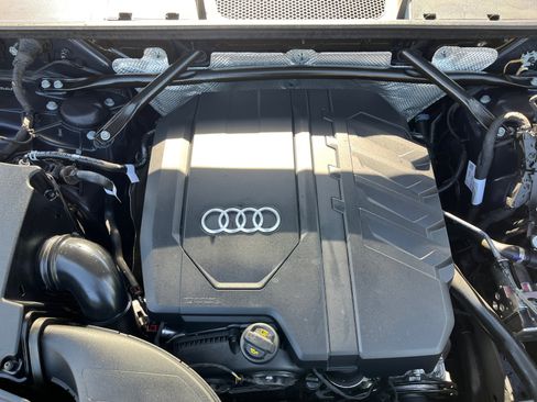 Used 2025 Audi Q5 2.0T Premium Plus w/ Premium Plus Package AWD/4WD image 22