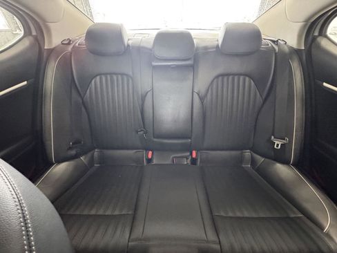 Used 2020 Genesis G70 3.3T image 12