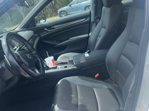 Used 2022 Honda Accord Sport image 8