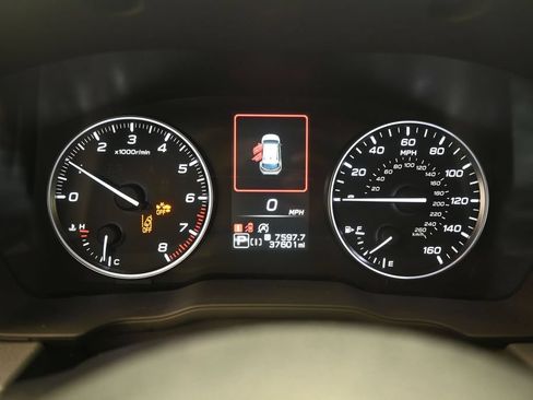 Used 2024 Subaru Crosstrek 2.0i Premium w/ Crosstrek Mirror Package AWD/4WD image 11