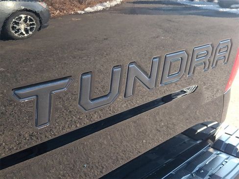 Used 2021 Toyota Tundra Limited w/ Limited Premium Package image 29