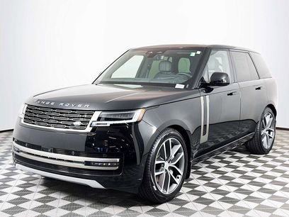 New 2025 Land Rover Range Rover SE