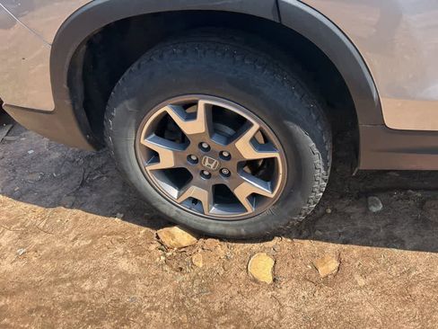 Used 2023 Honda Passport TrailSport image 6