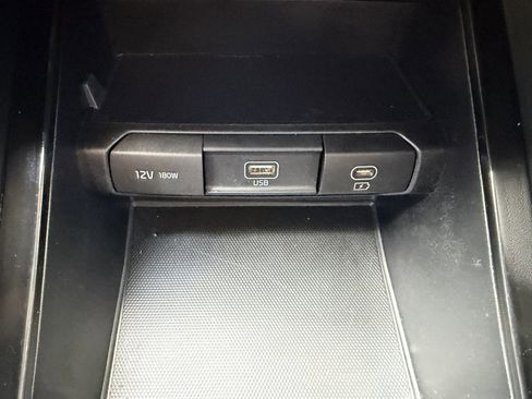 Used 2023 Kia Telluride LX FWD image 26