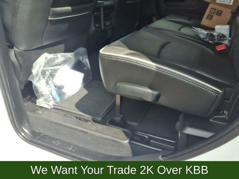Used 2025 RAM 3500 Limited AWD/4WD image 12