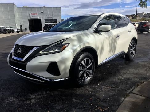 Used 2023 Nissan Murano S image 2