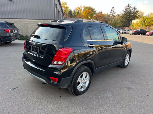 Used 2020 Chevrolet Trax LT w/ LT Convenience Package FWD image 5