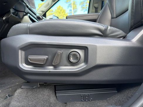 Used 2024 Toyota Tundra Limited image 8