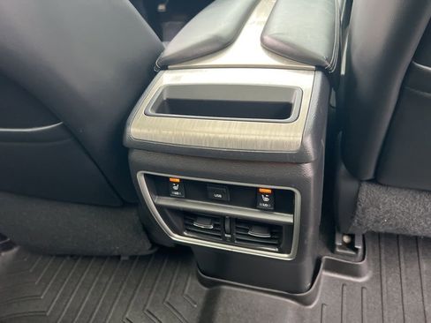 Used 2015 Nissan Murano Platinum w/ Platinum Technology Package AWD/4WD image 20