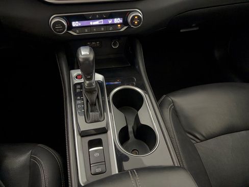 Used 2020 Nissan Altima 2.5 SL FWD image 19