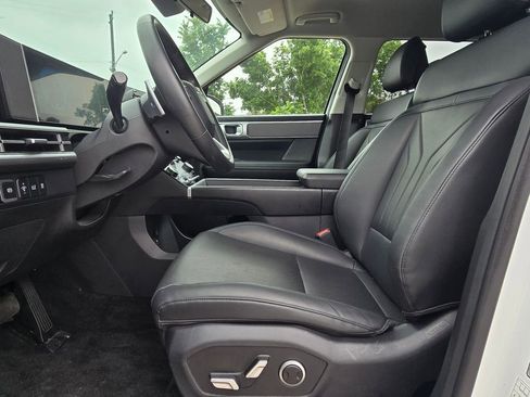 Used 2025 Hyundai Santa Fe SEL AWD/4WD image 14
